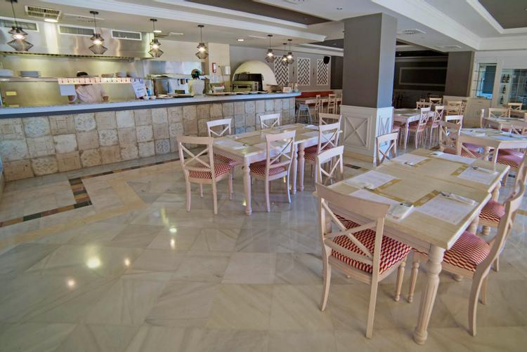 HOLIDAY WORLD RESORT | BENALMADENA | 9