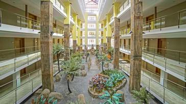 HOLIDAY WORLD RESORT | Hotel Holiday World Polynesia | Holiday World Polynesia