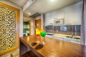 HOLIDAY WORLD RESORT | BENALMADENA | Cocina Holiday World Polynesia